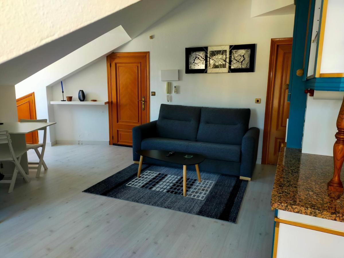 Apartamento En El Casco Antiguo De Ponferrada Exteriör bild