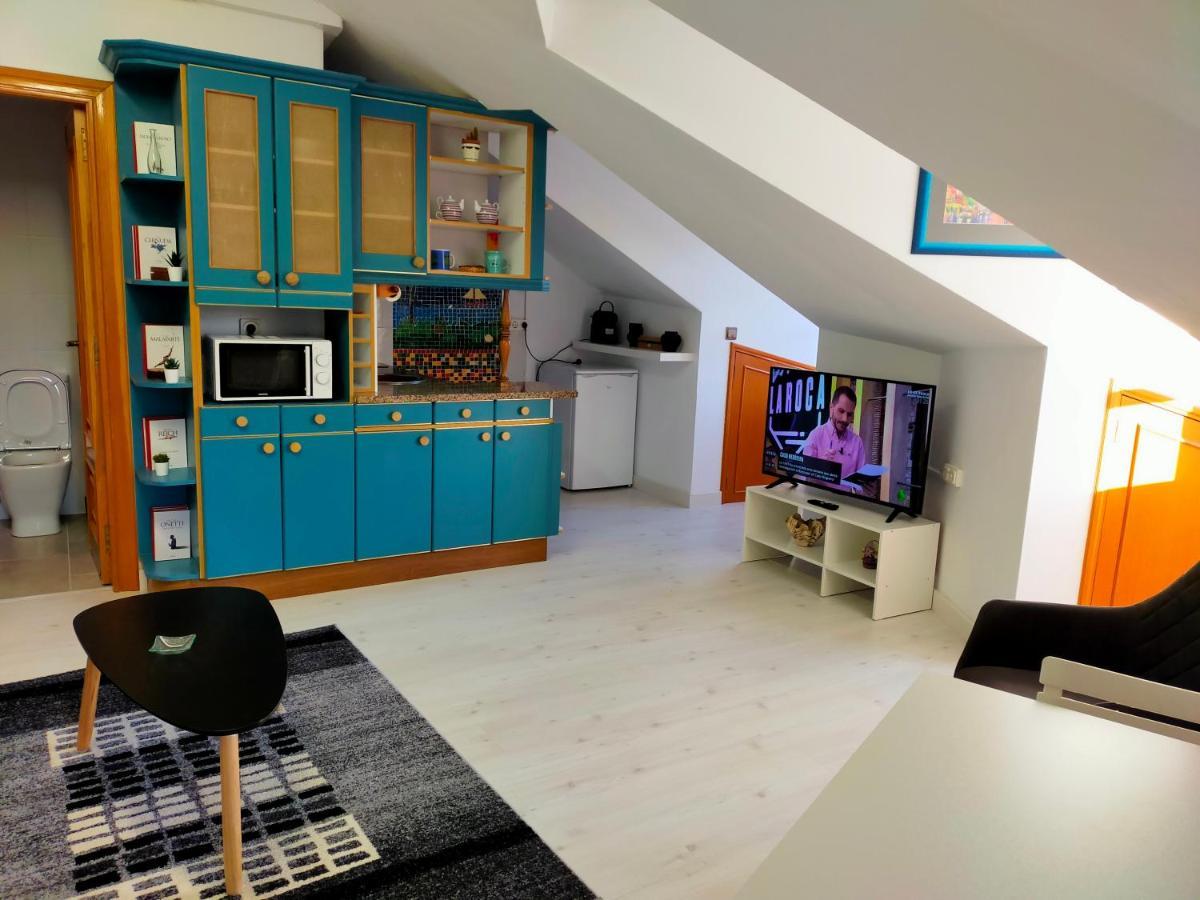 Apartamento En El Casco Antiguo De Ponferrada Exteriör bild