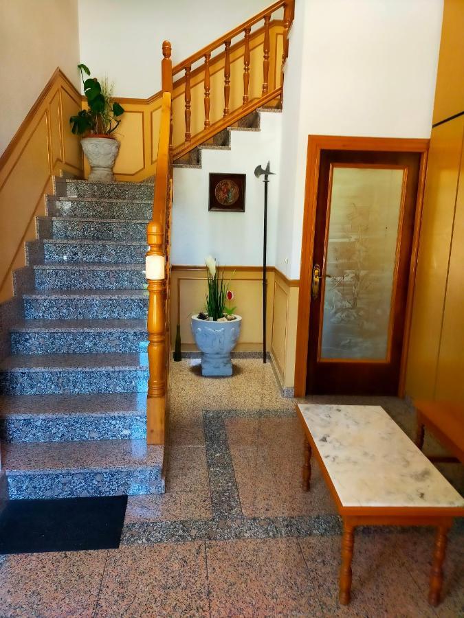 Apartamento En El Casco Antiguo De Ponferrada Exteriör bild