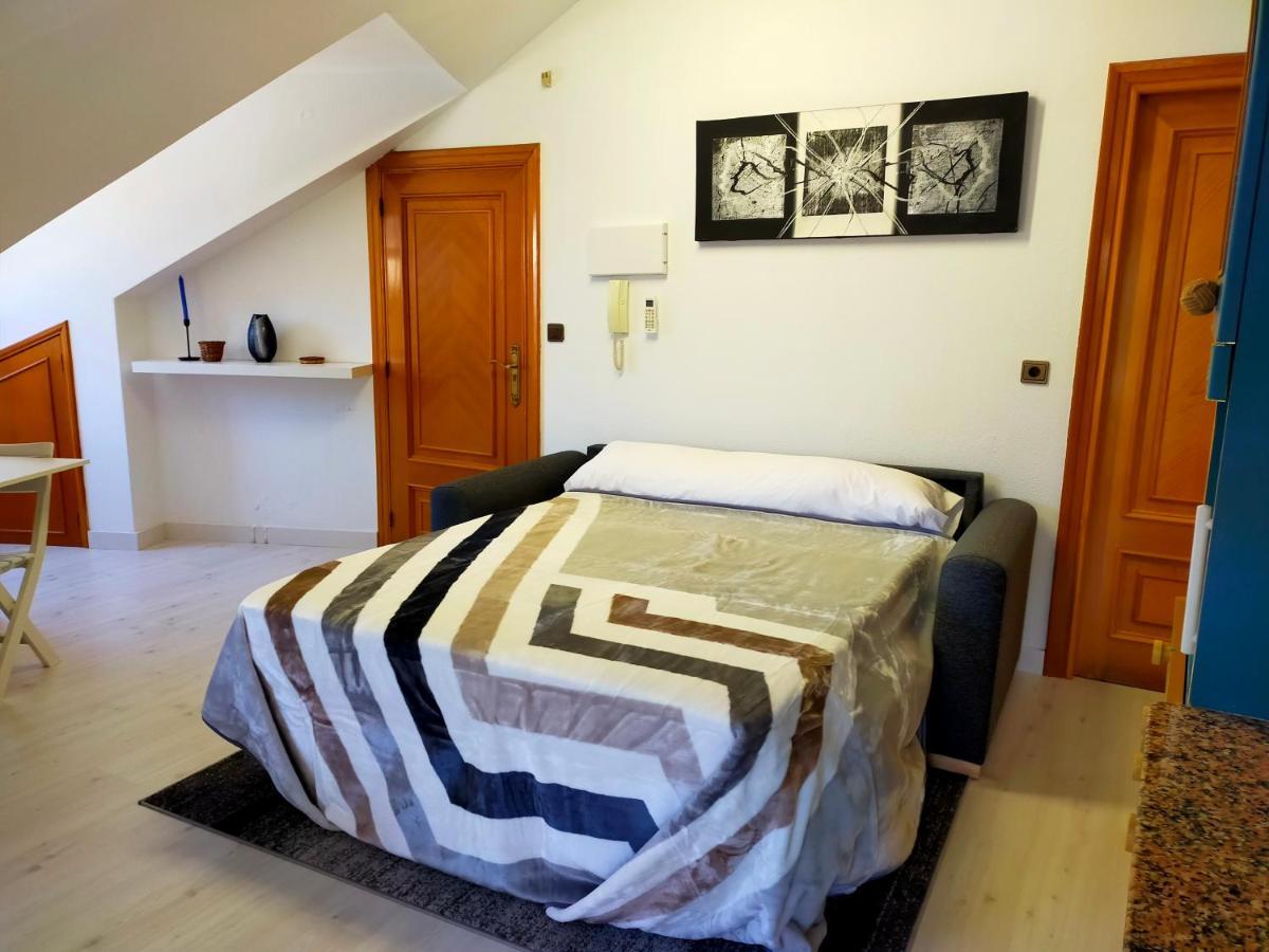 Apartamento En El Casco Antiguo De Ponferrada Exteriör bild